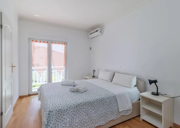 Lovely In With Wifi Holiday home *