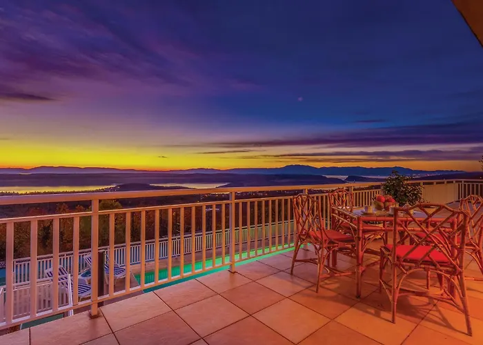 Lovely In With Wifi Holiday home Jadranovo