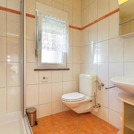 5 Bedroom Gorgeous In Jadranovo